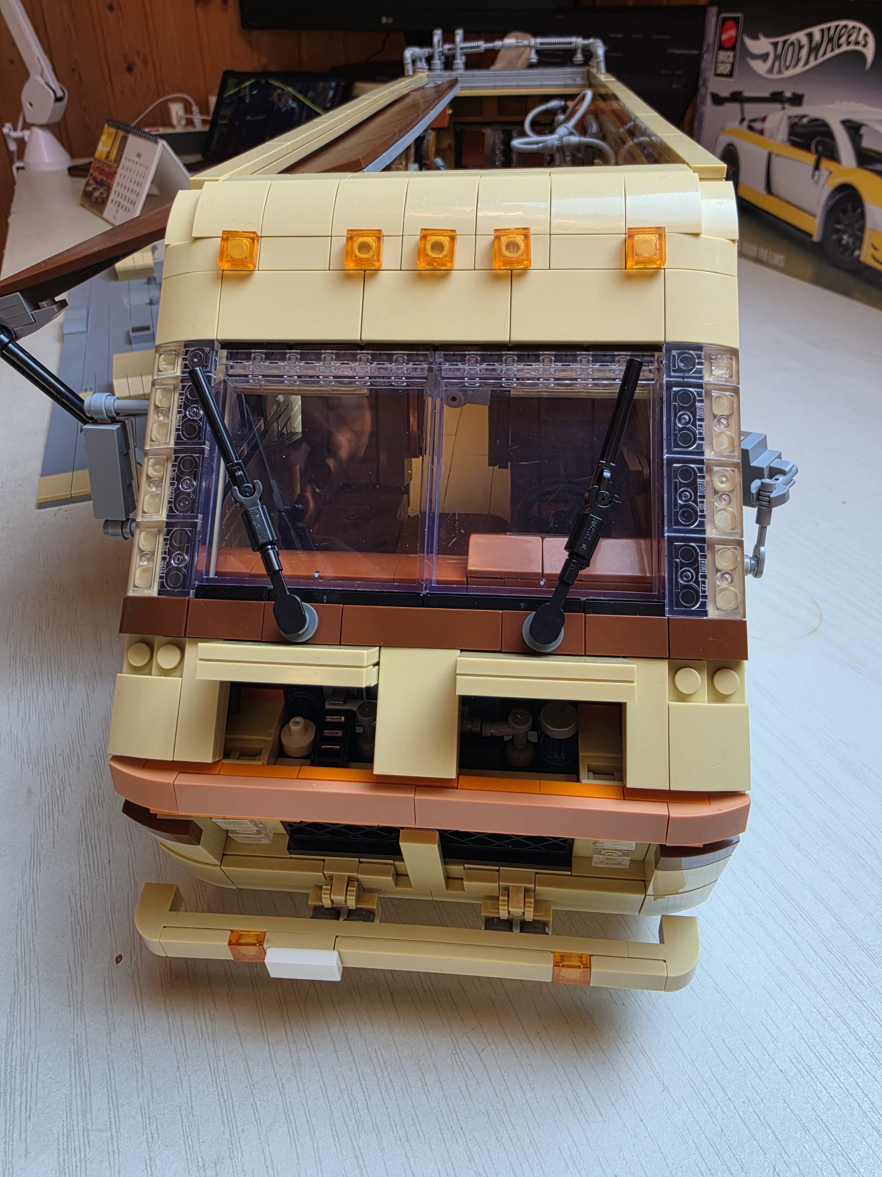 Frontansicht des aufgebauten BlueBrixx Mobile Lab